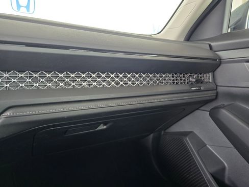 Used 2023 Honda Accord LX image 36