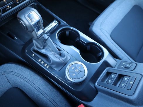 New 2025 Ford Bronco 4-Door image 8