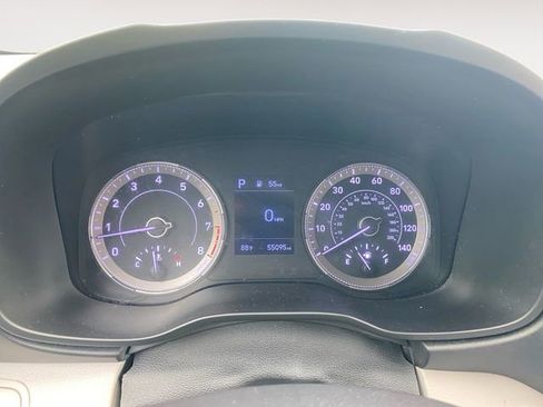 Used 2020 Hyundai Venue SEL w/ Convenience + Premium Package FWD image 21