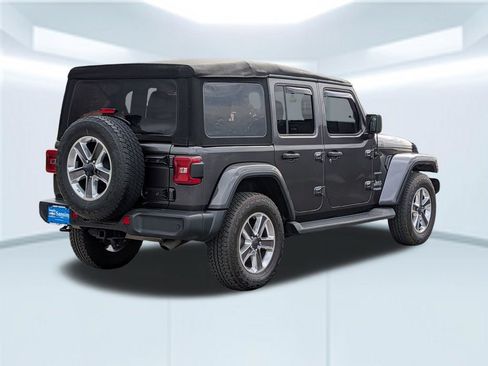 Used 2021 Jeep Wrangler Unlimited Sahara AWD/4WD image 6