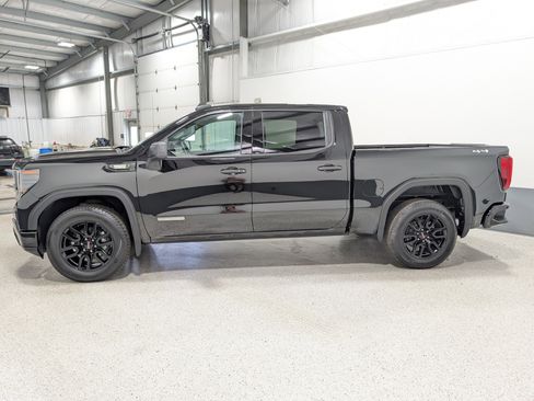 Used 2025 GMC Sierra 1500 Elevation image 6