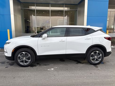 New 2026 Chevrolet Blazer LT image 9