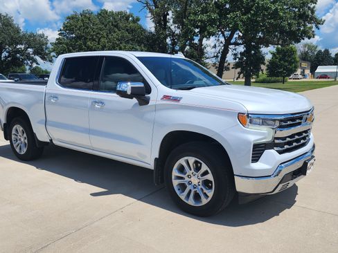Certified 2026 Chevrolet Silverado 1500 LTZ w/ Z71 Off-Road Package AWD/4WD image 3