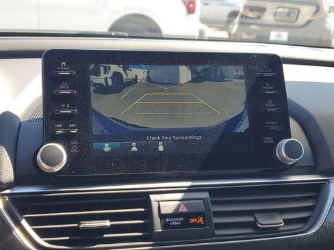 Used 2022 Honda Accord Sport image 27