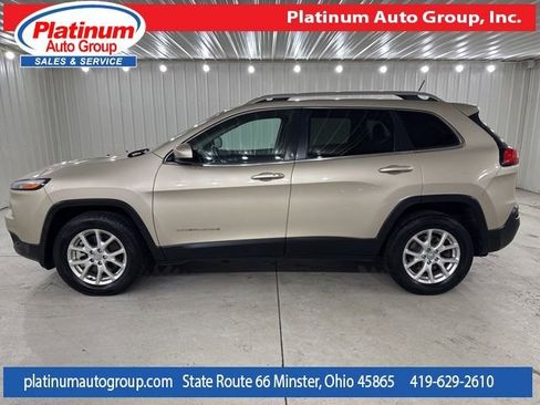 Used 2015 Jeep Cherokee Latitude w/ Comfort/Convenience Group image 2
