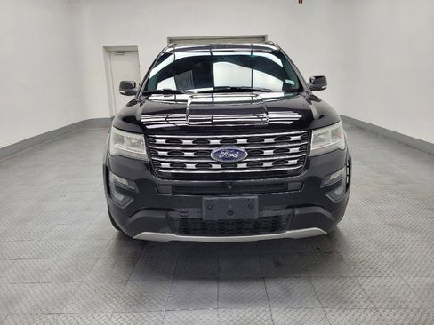 Used 2017 Ford Explorer Limited image 14