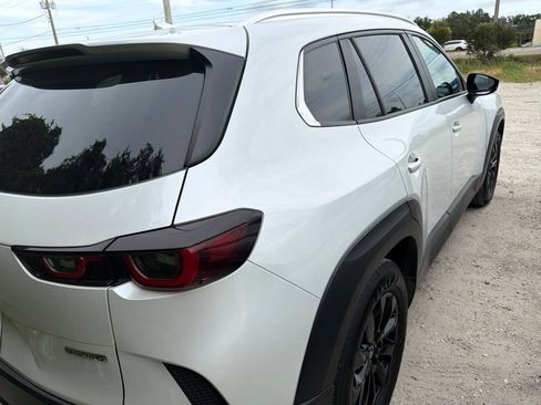 Used 2025 MAZDA CX-50 AWD 2.5 S w/ Premium Package image 9