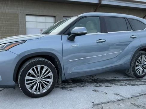 Certified 2021 Toyota Highlander Platinum image 6