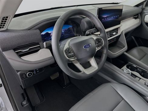 New 2026 Ford Explorer Active w/ Active Comfort Package image 25