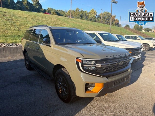 Used 2025 Ford Expedition Tremor AWD/4WD image 1