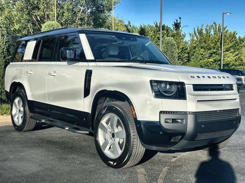 Used 2026 Land Rover Defender 130 X-Dynamic SE AWD/4WD image 7