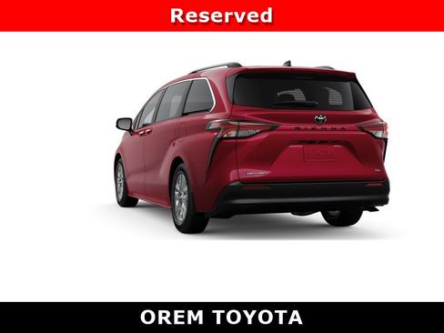 New 2026 Toyota Sienna XLE AWD/4WD image 7