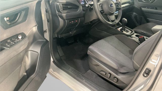 Used 2025 Subaru Forester Premium AWD/4WD image 28