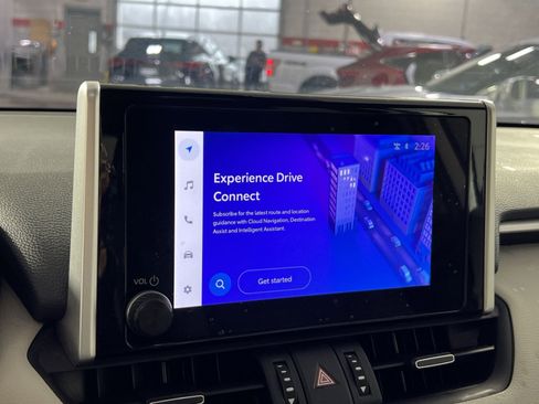 Used 2024 Toyota RAV4 XLE Premium image 20