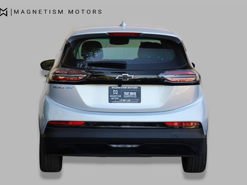 Used 2023 Chevrolet Bolt LT w/ Infotainment Package image 7