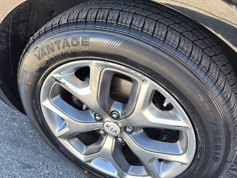 Used 2016 Kia Sorento SX FWD image 13