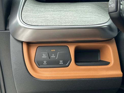 New 2025 Volkswagen ID. Buzz Pro S image 15