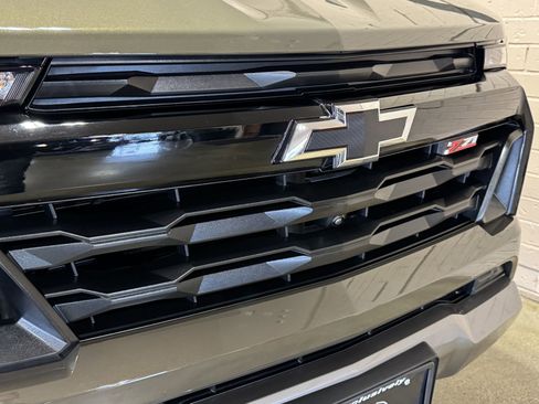 Used 2024 Chevrolet Colorado Z71 w/ Z71 Convenience Package 2 AWD/4WD image 15