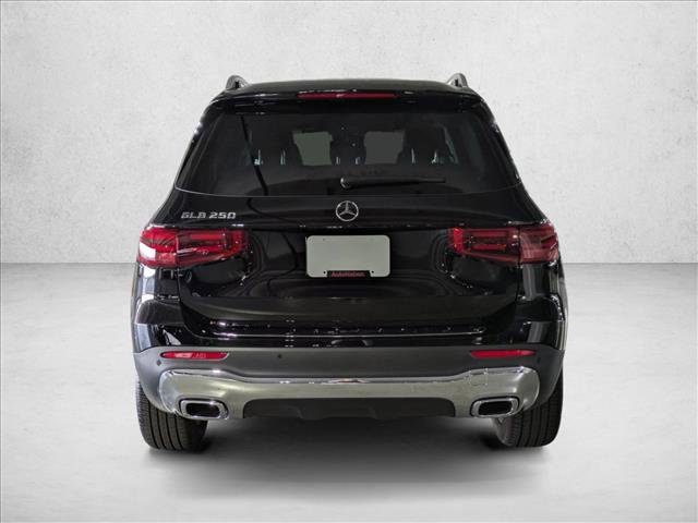 Used 2025 Mercedes-Benz GLB 250 image 9