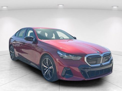 Certified 2025 BMW i5 M60 AWD/4WD image 2