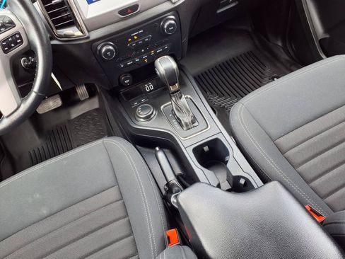 Used 2022 Ford Ranger XLT w/ Equipment Group 301A Mid AWD/4WD image 9