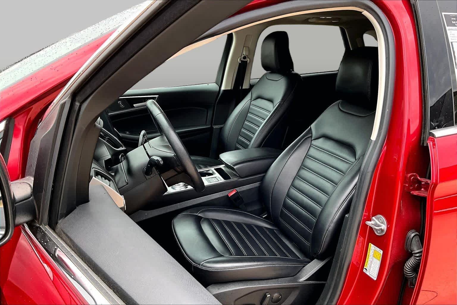 Used 2022 Ford Edge SEL w/ Convenience Package AWD/4WD image 8