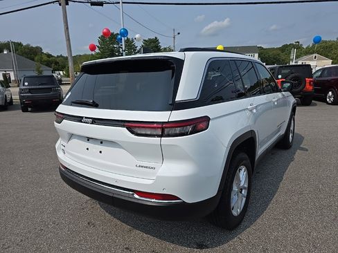 Certified 2025 Jeep Grand Cherokee Laredo X image 7