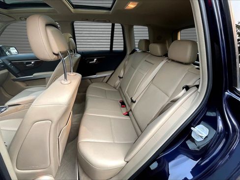 Used 2010 Mercedes-Benz GLK 350 4MATIC image 21