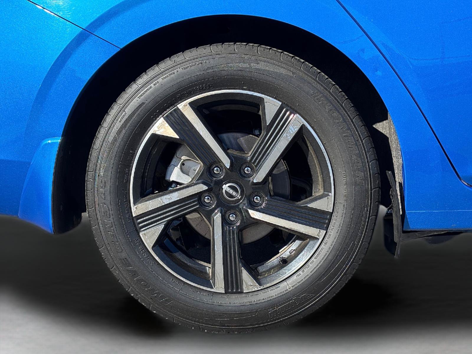 Used 2025 Nissan Sentra SV FWD image 10