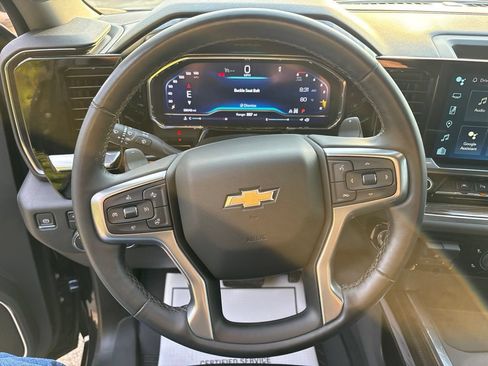 Used 2024 Chevrolet Silverado 1500 LT AWD/4WD image 13