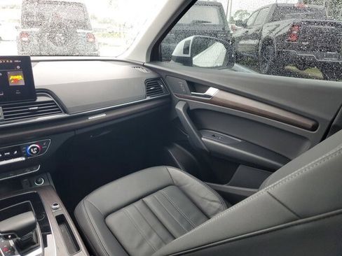 Used 2024 Audi Q5 Premium image 17