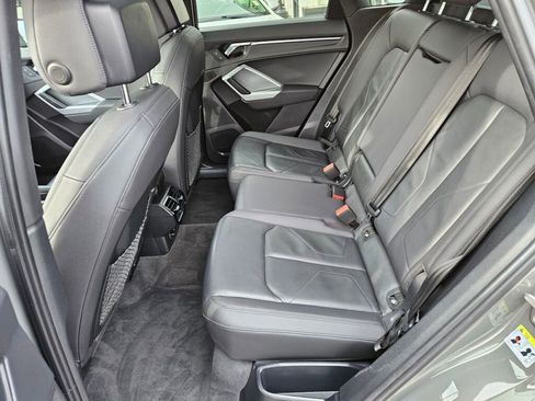 Used 2019 Audi Q3 2.0T Premium Plus w/ Premium Plus Package image 23