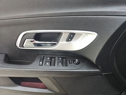 Used 2017 Chevrolet Equinox LT w/ Convenience Package image 24