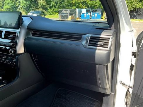 Certified 2023 Lexus GX 460 Premium w/ Premium Package AWD/4WD image 27