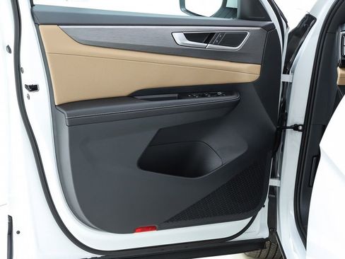 New 2026 Volkswagen Atlas Cross Sport SE image 18