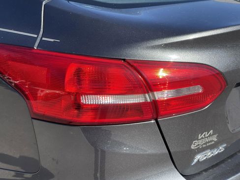 Used 2016 Ford Focus S image 6