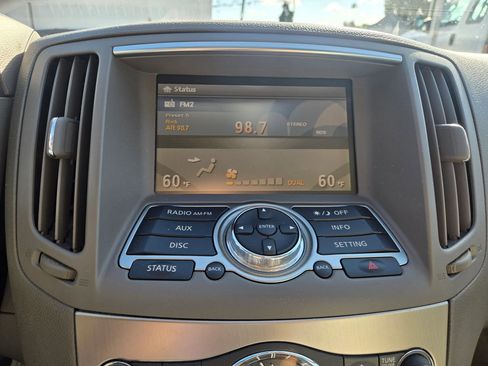 Used 2012 INFINITI G37 Journey w/ Premium Pkg image 24