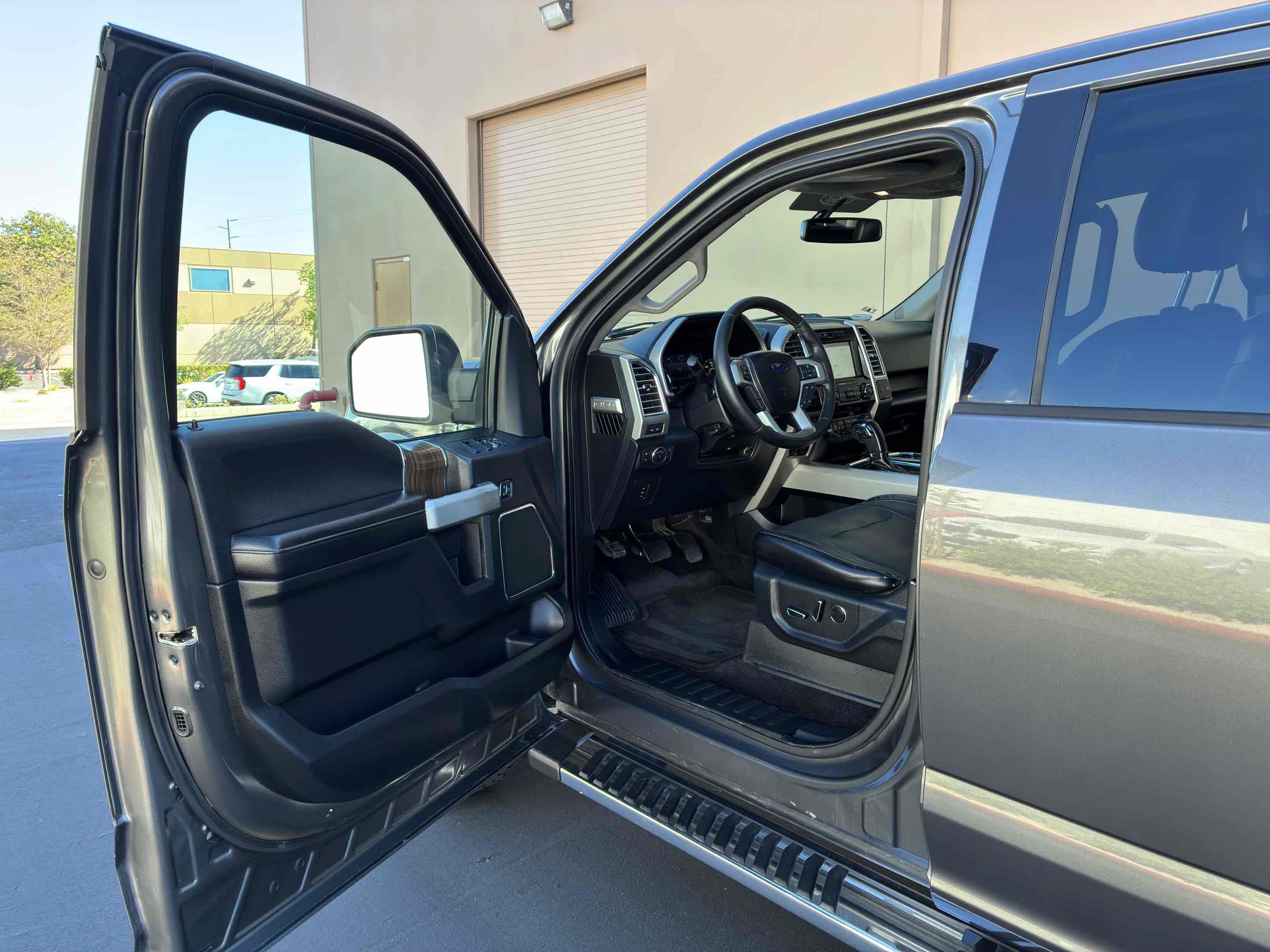 Used 2016 Ford F150 Lariat w/ Equipment Group 501A Mid AWD/4WD image 36