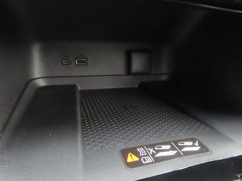 New 2026 Chevrolet Traverse High Country w/ LPO, Floor Liner Package image 12