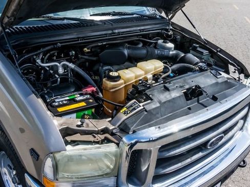 Used 2002 Ford F350 XLT image 9