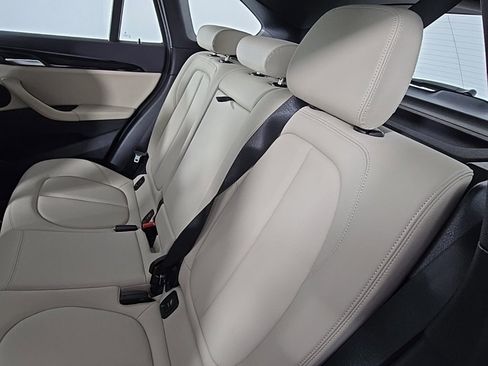 Used 2021 BMW X1 xDrive28i w/ Convenience Package image 17