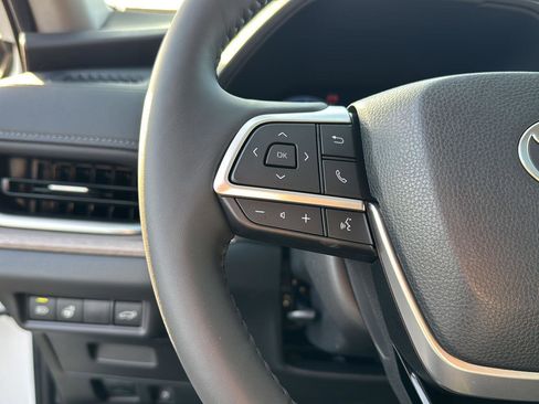 New 2026 Toyota Grand Highlander Limited image 18