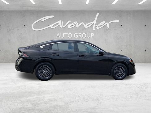 New 2027 Nissan Sentra SV FWD image 18