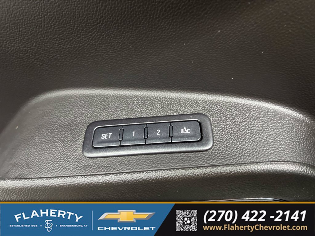 Used 2016 Chevrolet Suburban LT AWD/4WD image 24