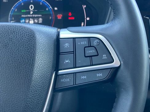 Certified 2024 Toyota Grand Highlander XLE image 19