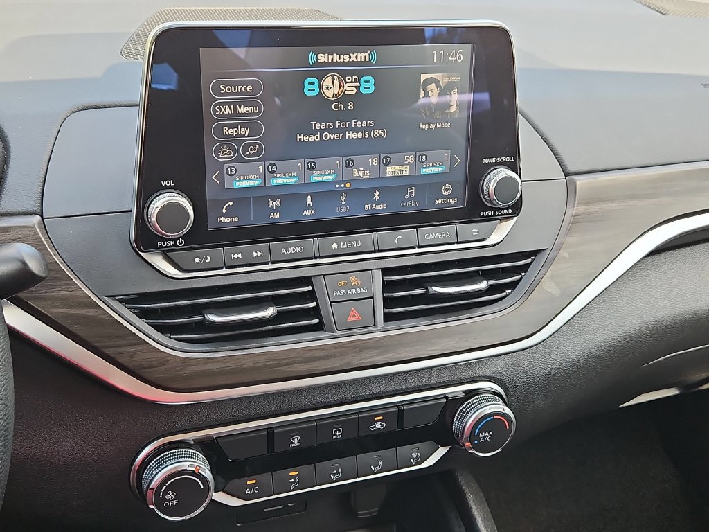 Used 2025 Nissan Altima 2.5 SV FWD image 19