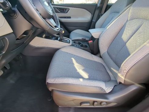 Used 2025 Subaru Forester Premium image 15