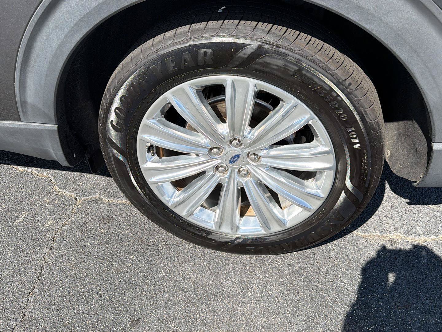 Used 2020 Ford Explorer Limited RWD image 41