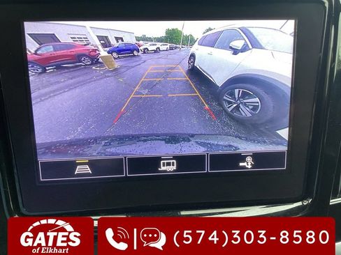 Used 2023 Chevrolet Traverse LT FWD image 20