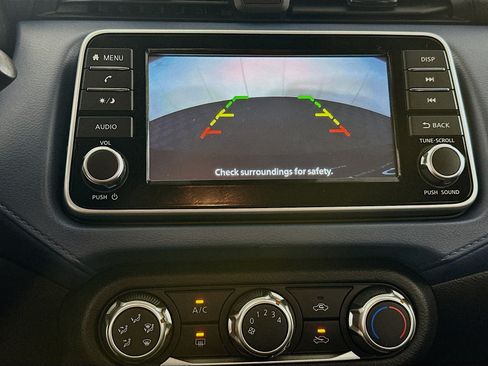 Used 2025 Nissan Versa SV FWD image 22